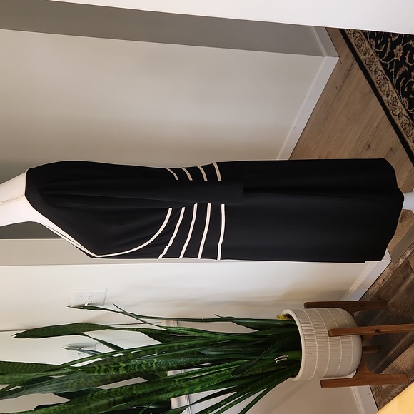 Lauren Ralph Lauren Dress Women's Sheath Black Cream V Neck 3/4 Sleeve Sz 16 - Picture 5 of 14